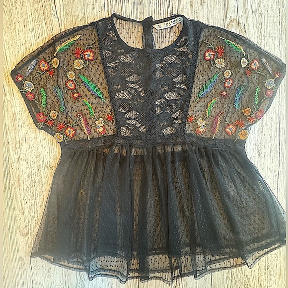 ZARA Lace Sheet Embroidered Floral Peplum Babydoll Short Sleeve Blouse Top XS - Picture 2 of 11